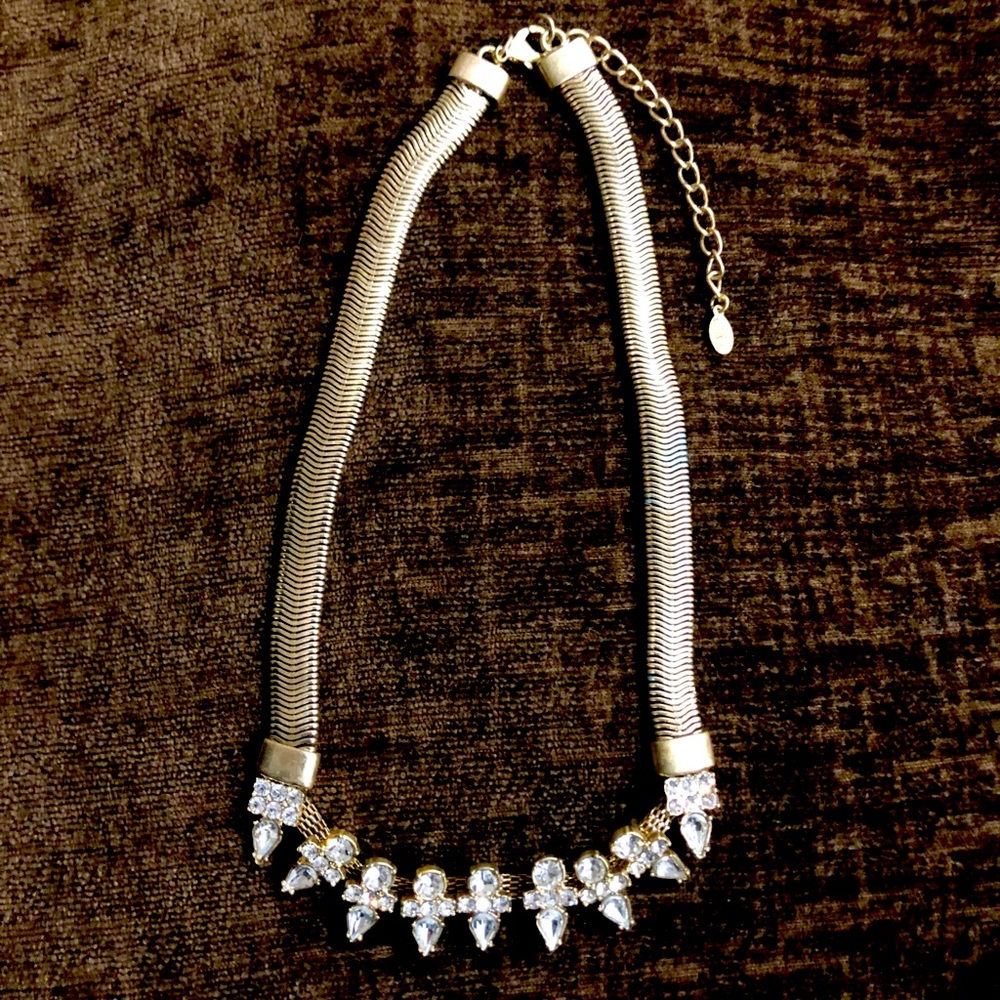Beautiful Art Deco Gold Tone Sparkly Necklace